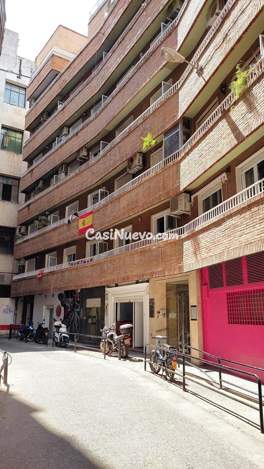 Piso reformado de 3 dormitorios con calefacción central incl - foto 15