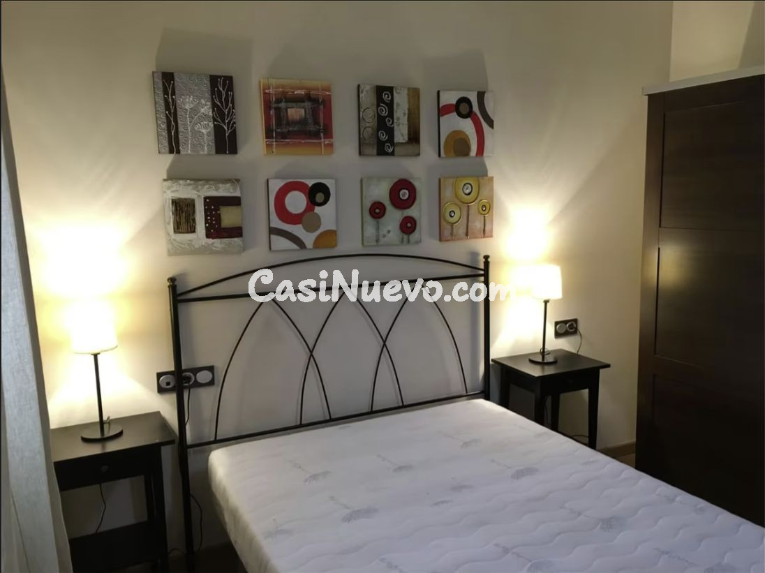 Piso luminoso de 2 dormitorios con GARAJE y A/C en Avenida R - foto 4