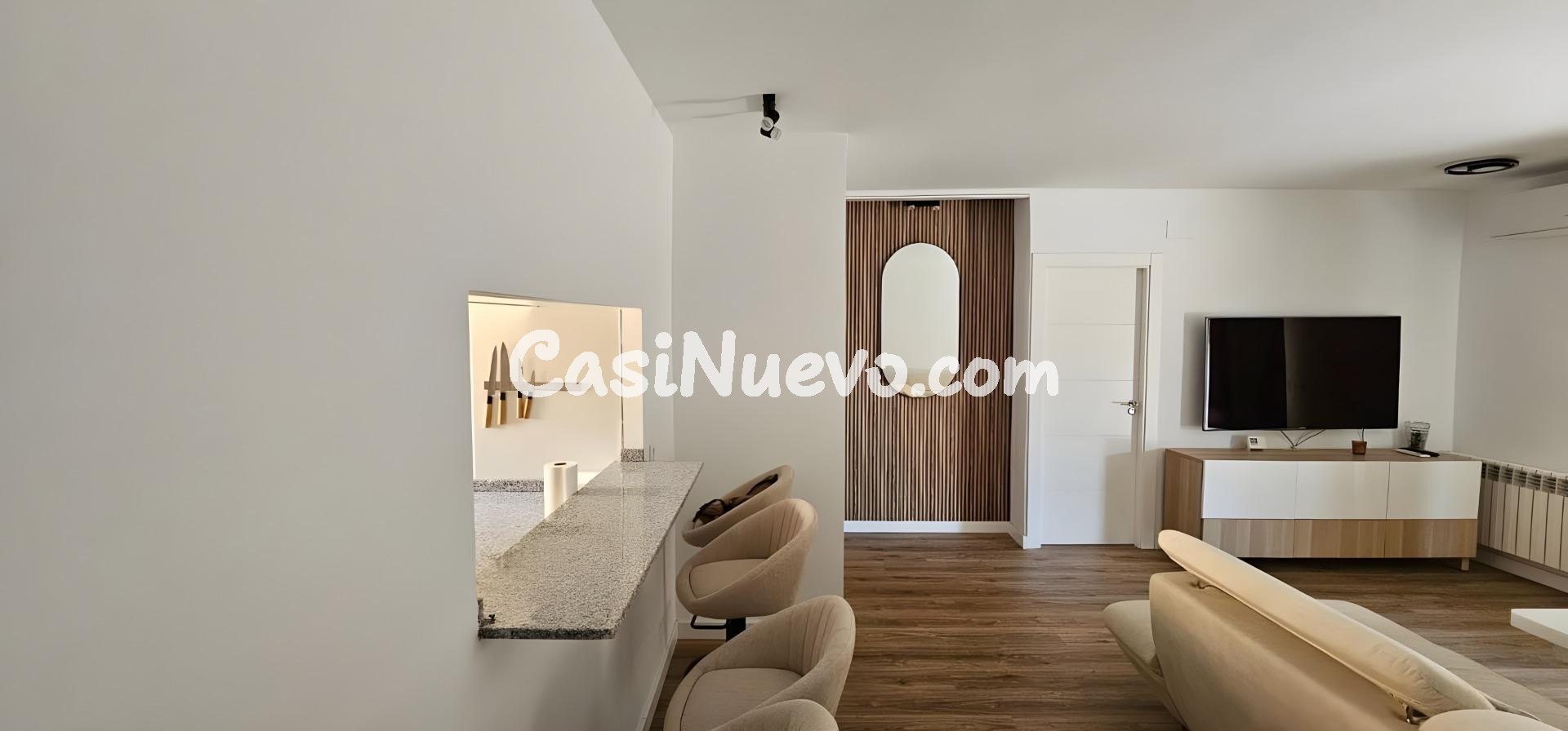 Espectacular Ático Reformado con TERRAZA SUR, Despacho e Int - foto 2