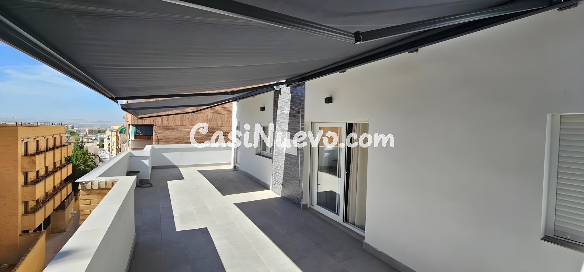 Espectacular Ático Reformado con TERRAZA SUR, Despacho e Int - foto 9