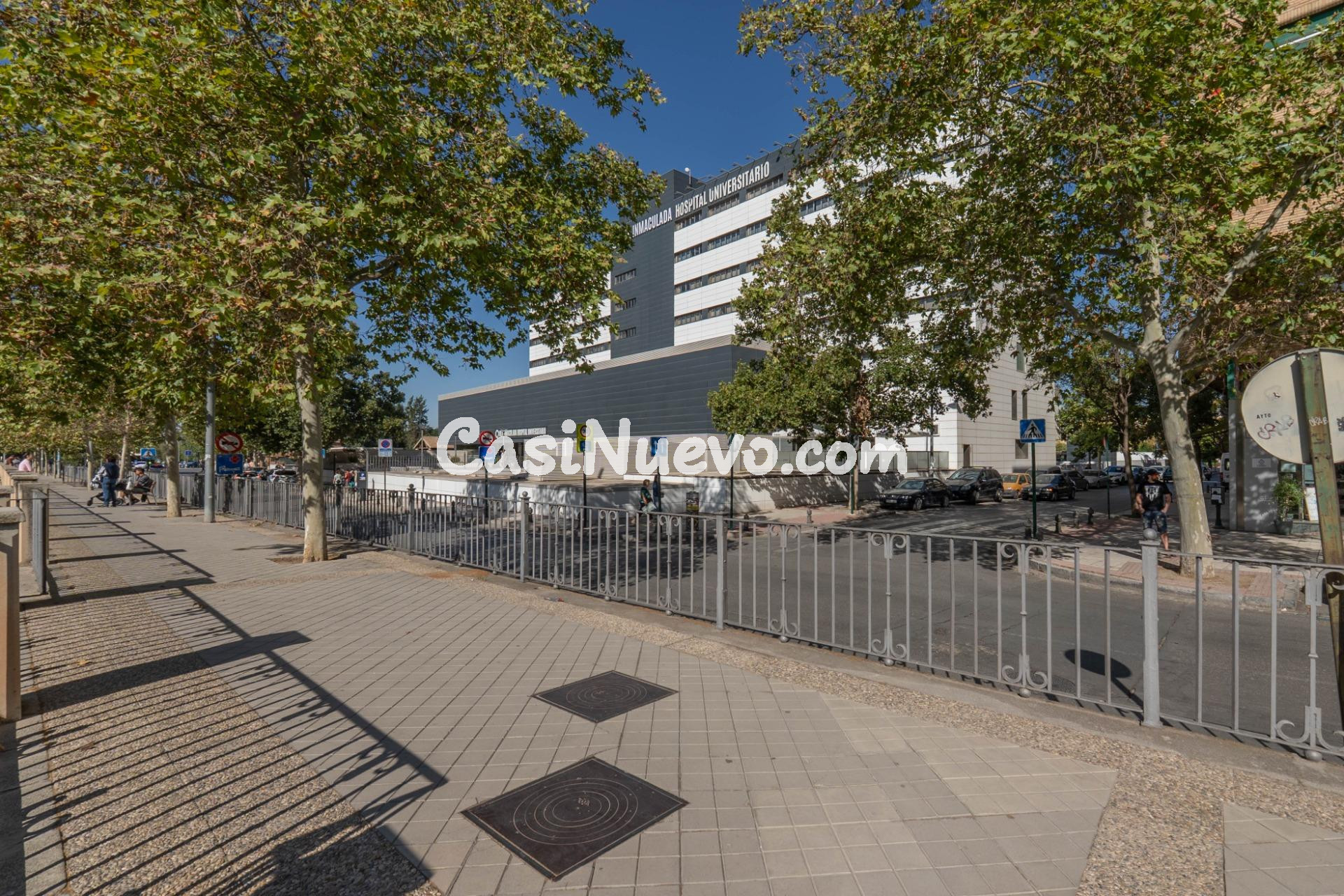 Plaza de garaje cerrado con estanterías en parque Genil cerc - foto 39