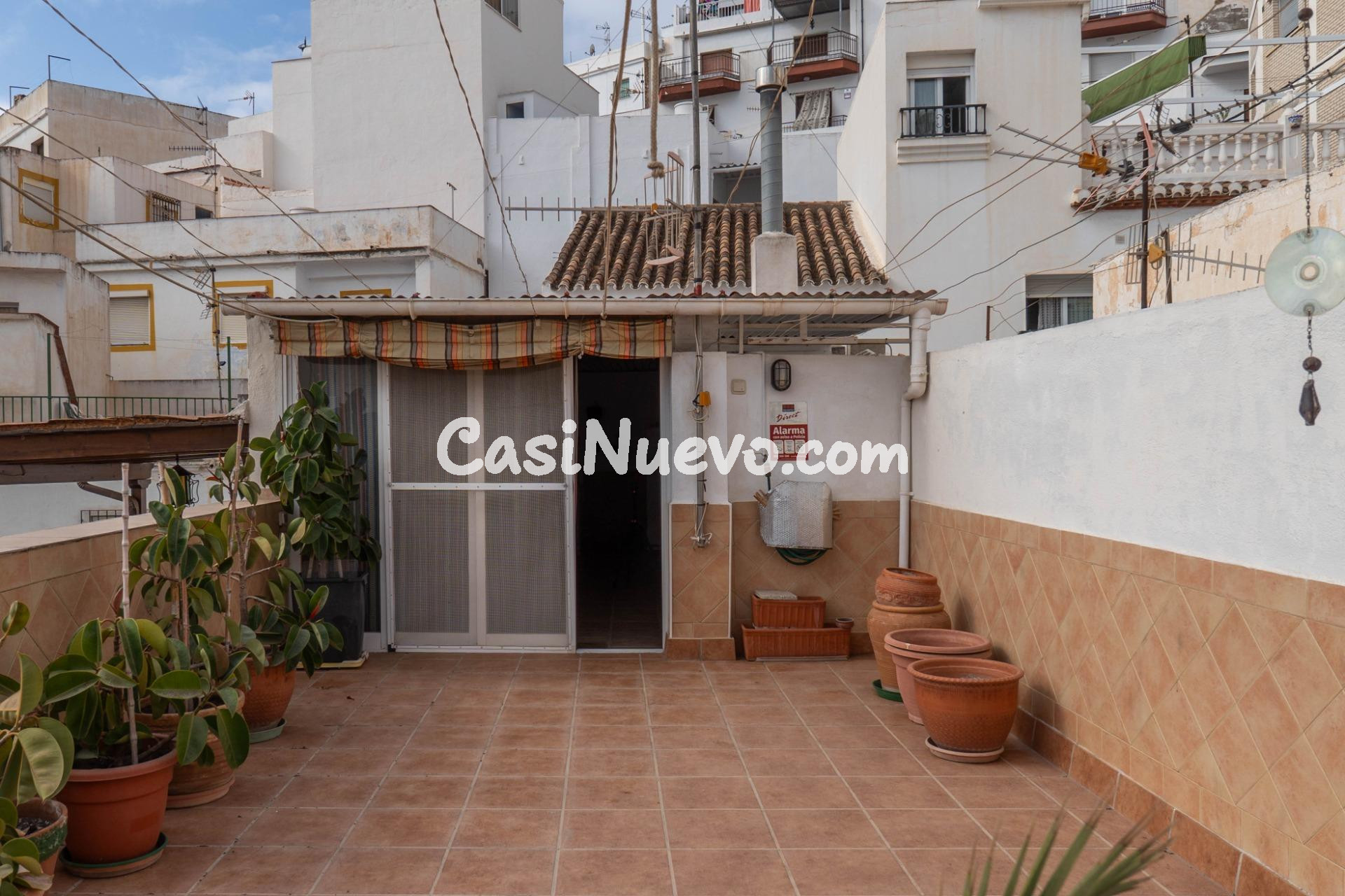 Casa adosada en Salobreña de 3 dormitorios con amplia terraz - foto 32