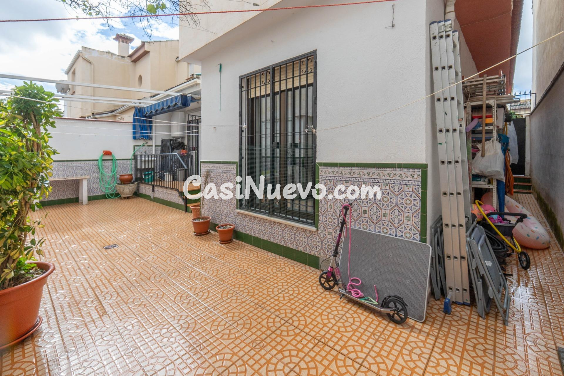 Preciosa casa de 4 dormitorios en Santa Fe con patio y terra - foto 3