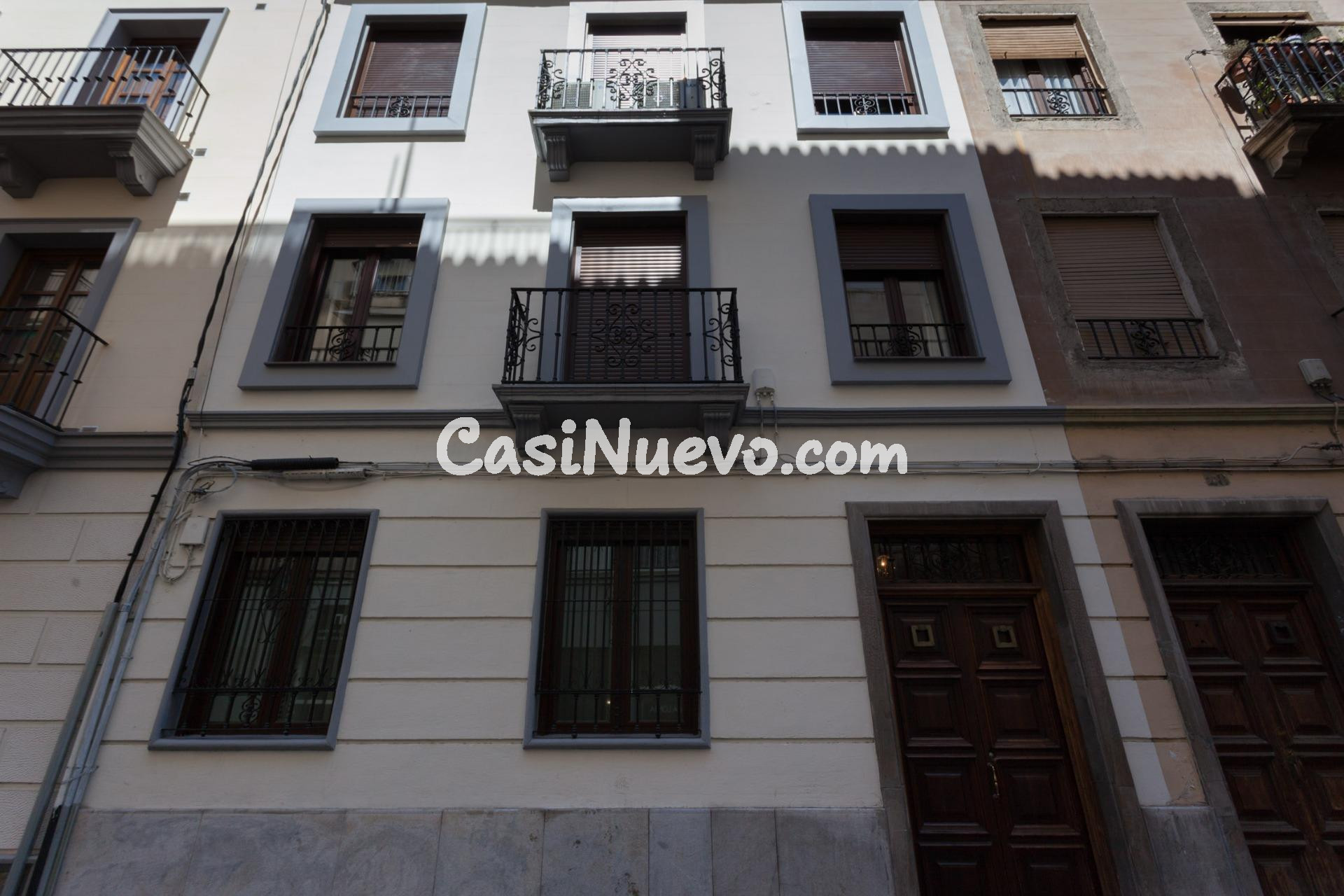 ATENCIÓN INVERSORES!! Magnífico Edificio en pleno Centro de  - foto 39