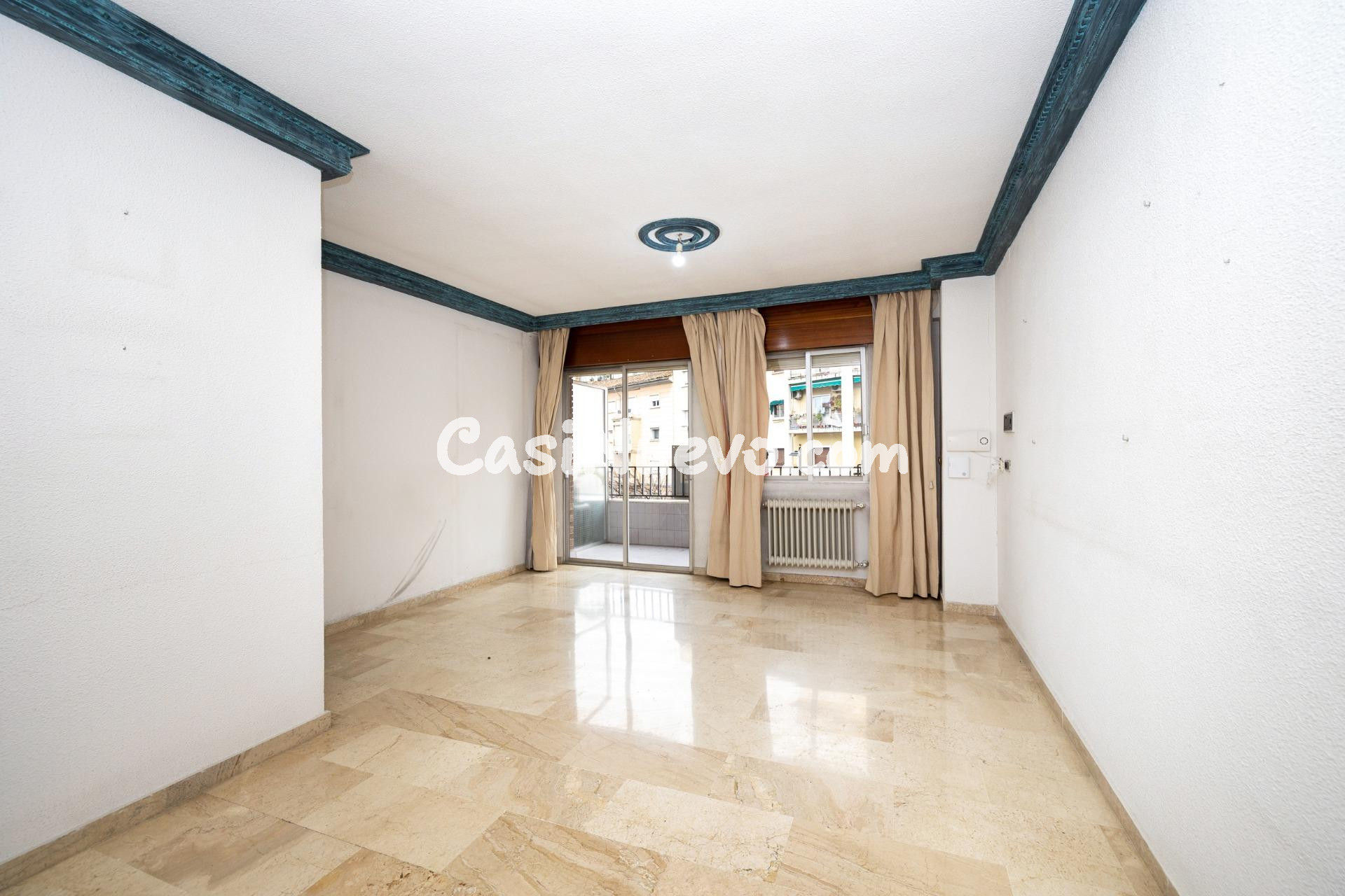 TU NUEVO PISO EN ALHAMAR TE ESTA ESPERANDO - foto 3