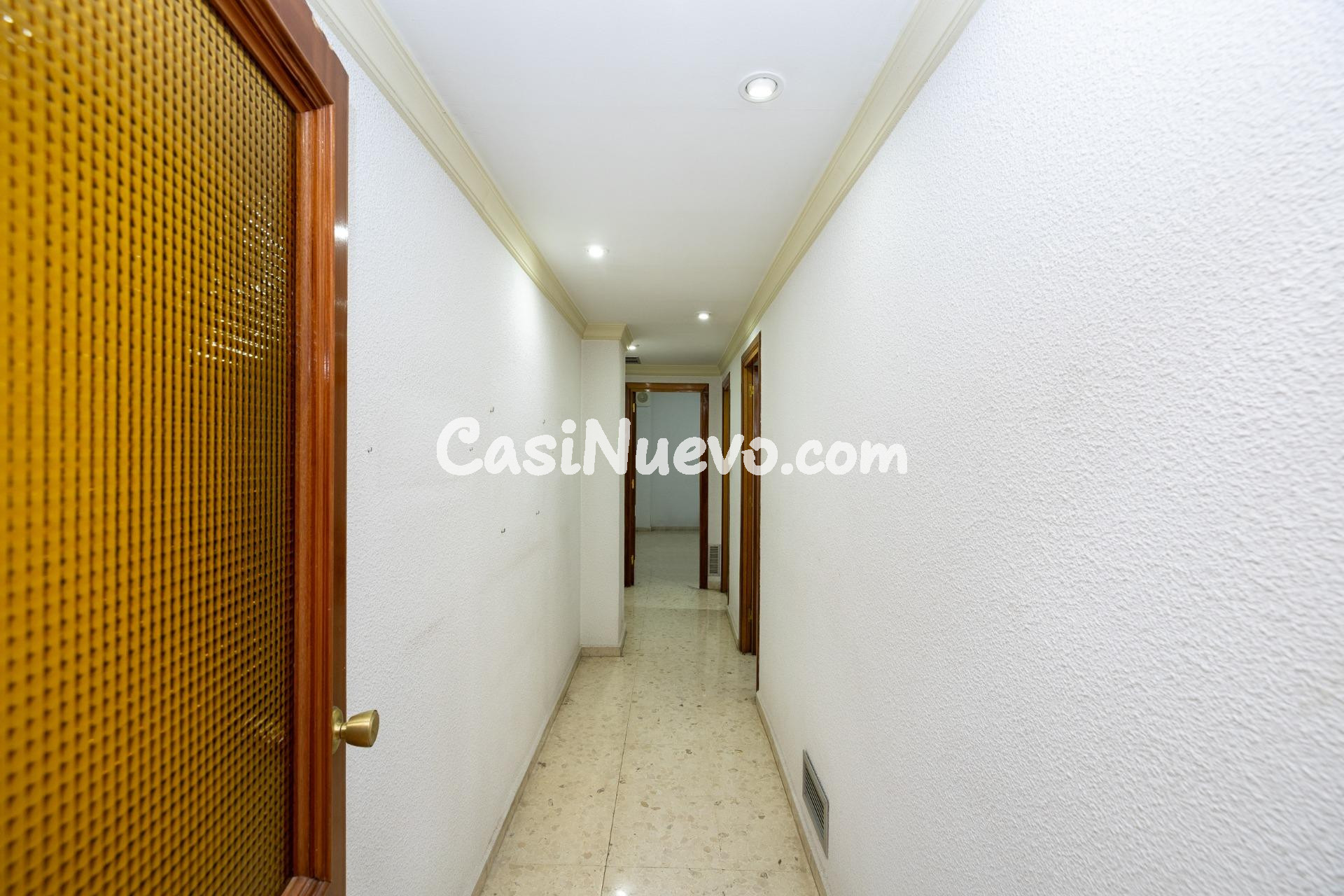 TU NUEVO PISO EN ALHAMAR TE ESTA ESPERANDO - foto 11