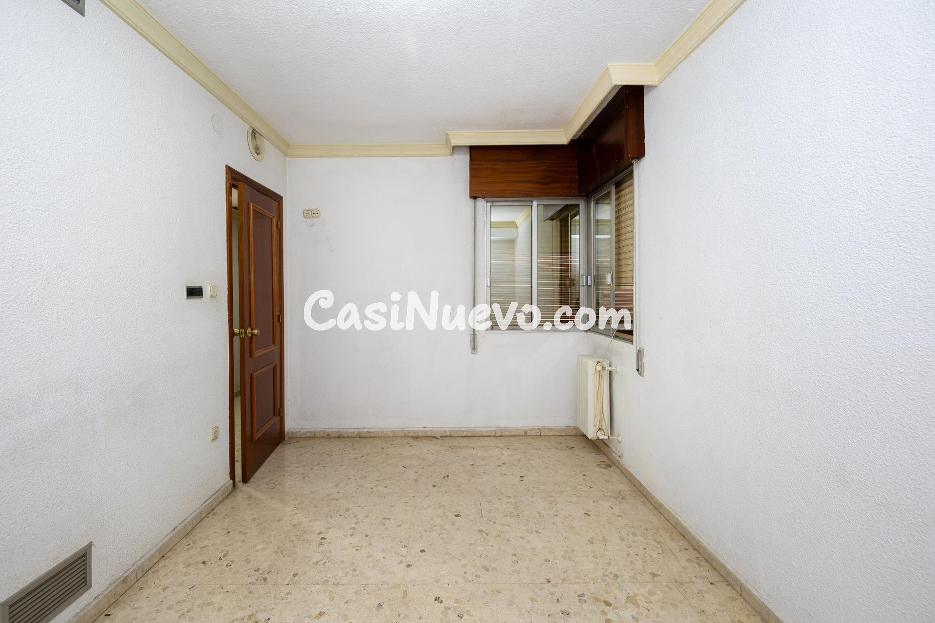 TU NUEVO PISO EN ALHAMAR TE ESTA ESPERANDO - foto 13