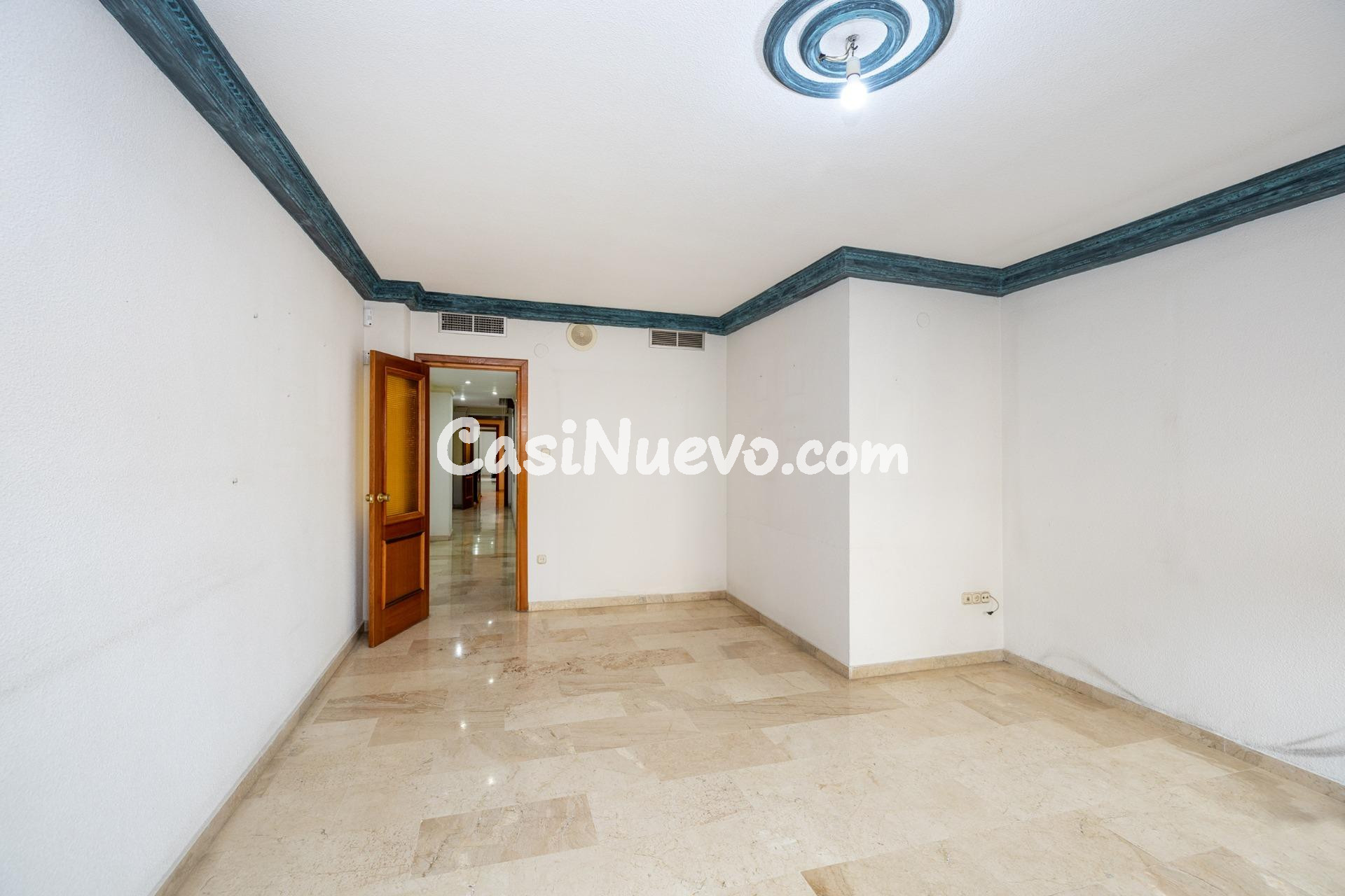 TU NUEVO PISO EN ALHAMAR TE ESTA ESPERANDO - foto 24