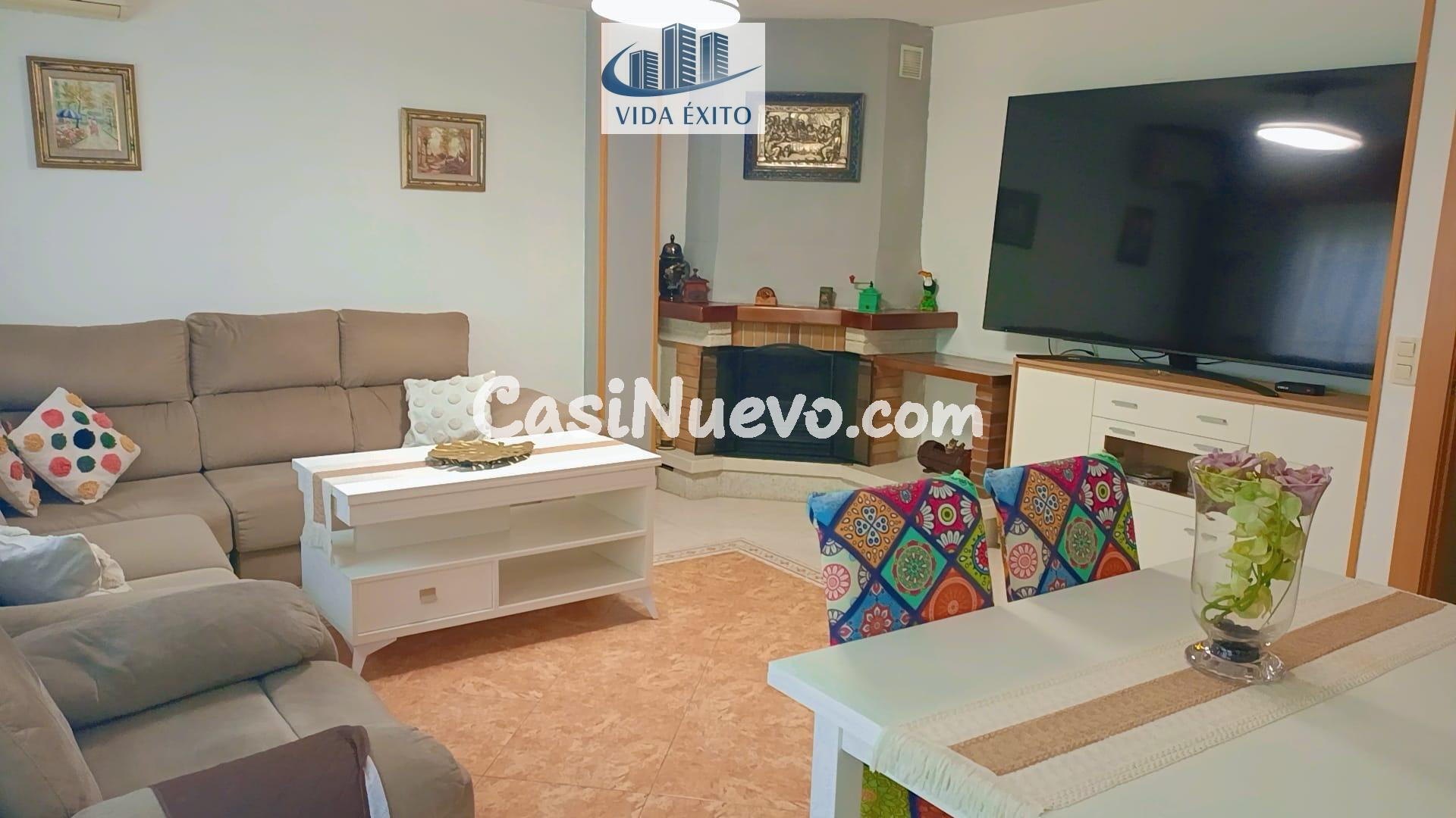 CASA EN EL BULEVAR - foto 2