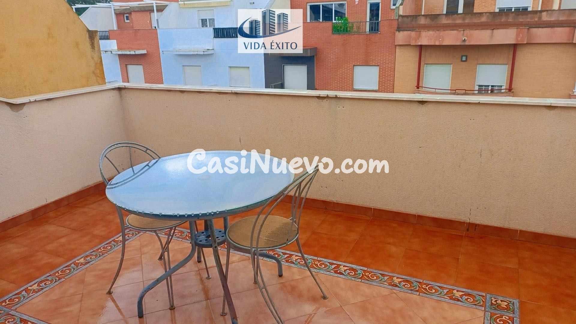 CASA EN EL BULEVAR - foto 13