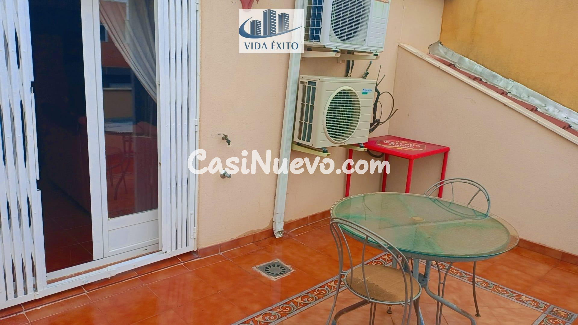 CASA EN EL BULEVAR - foto 14