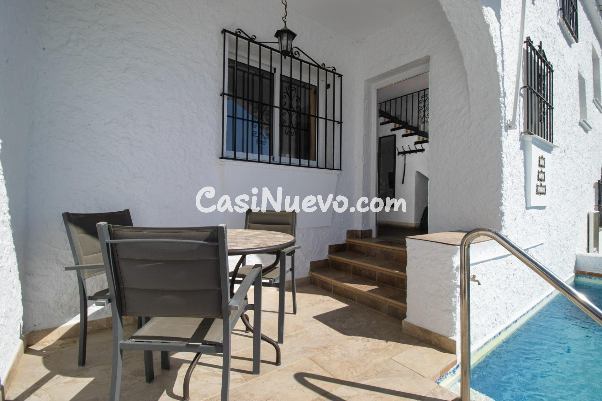 Casa adosada de esquina con piscina privada y vistas al mar - foto 3