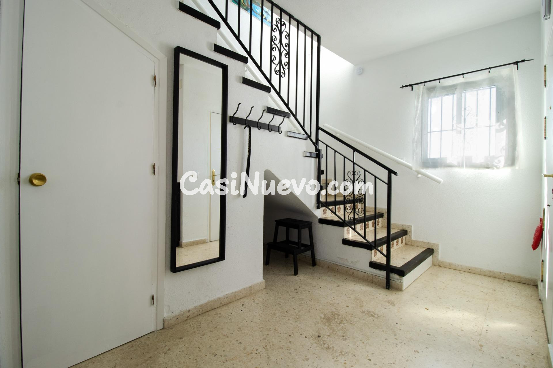 Casa adosada de esquina con piscina privada y vistas al mar - foto 12