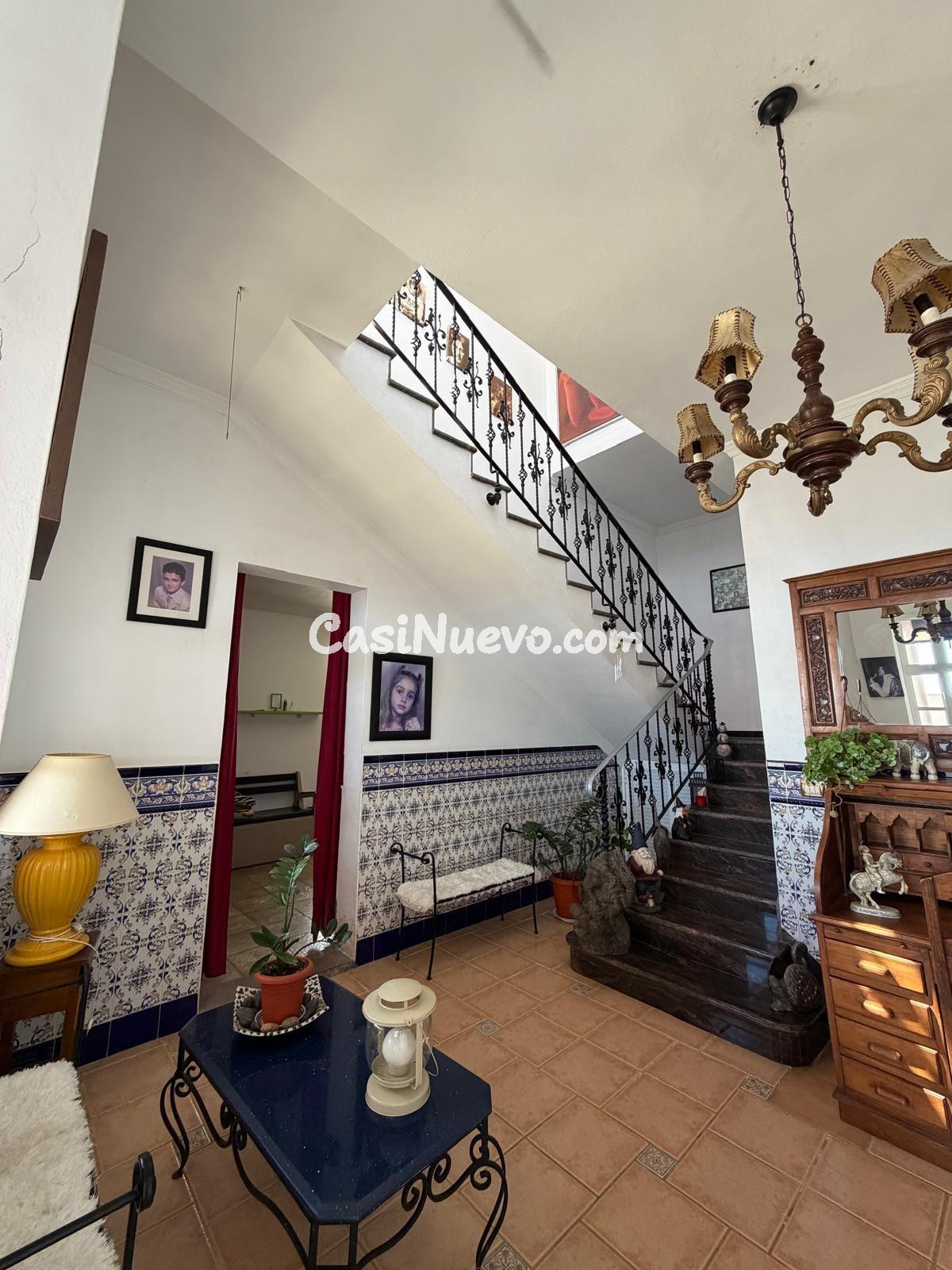 Amplia casa familiar con terrazas, vistas y gran garaje en C - foto 7