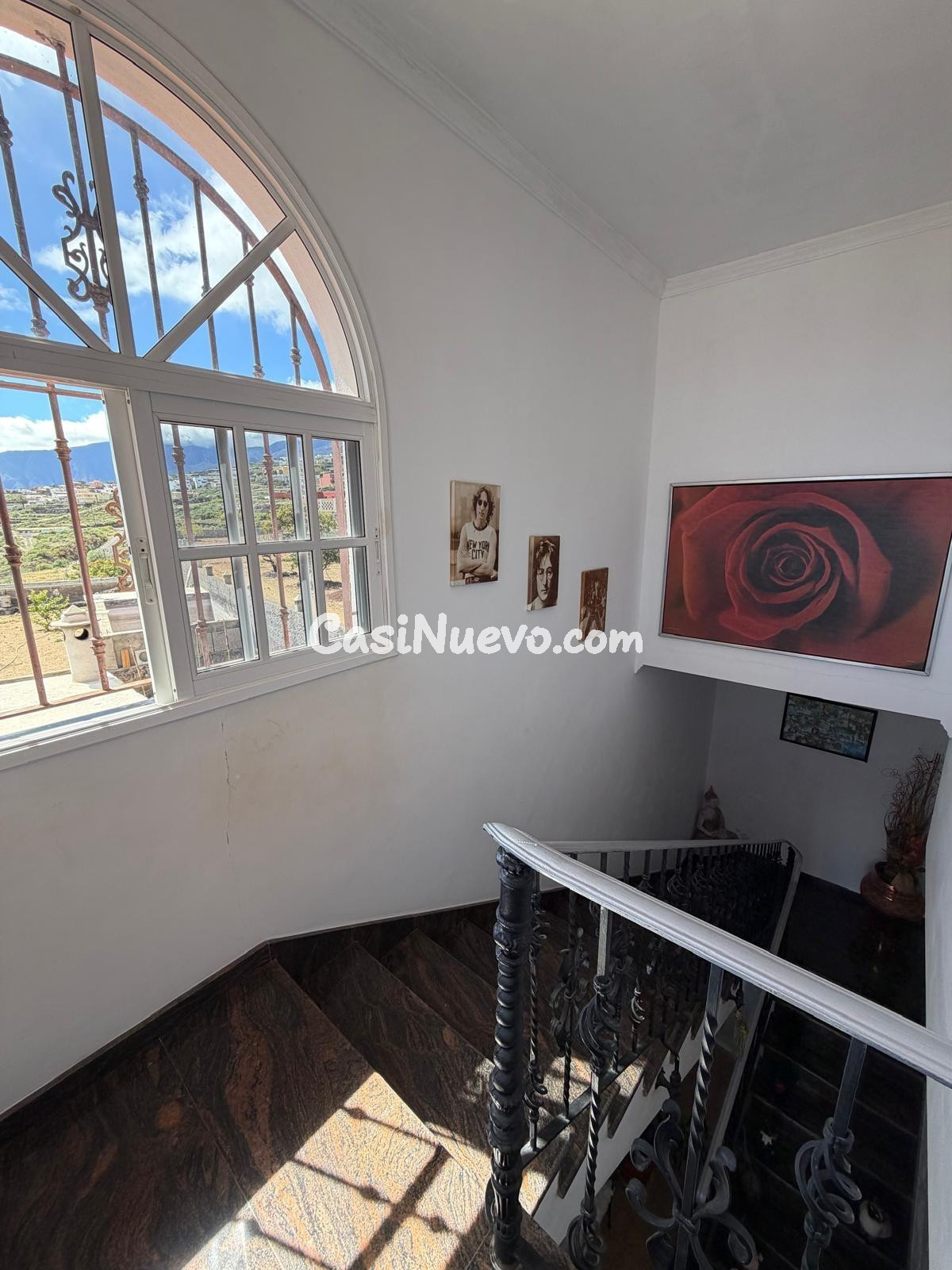 Amplia casa familiar con terrazas, vistas y gran garaje en C - foto 18