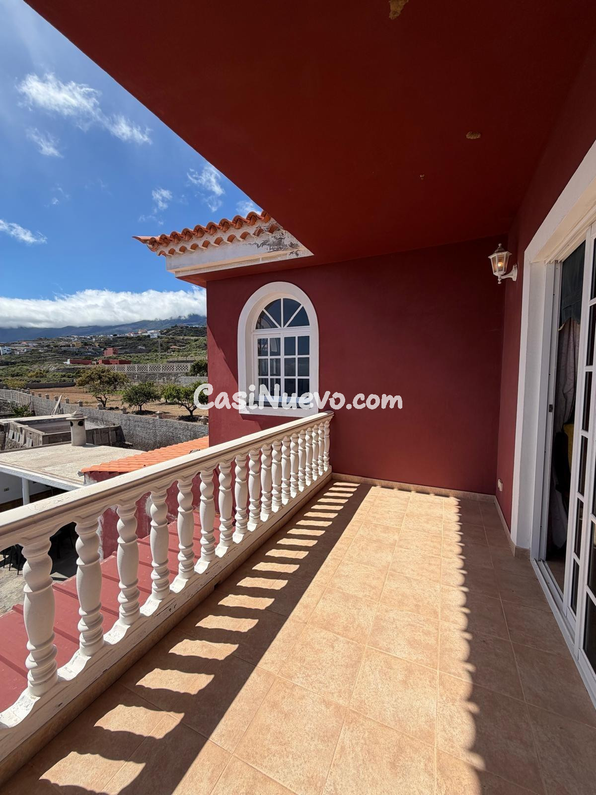 Amplia casa familiar con terrazas, vistas y gran garaje en C - foto 31