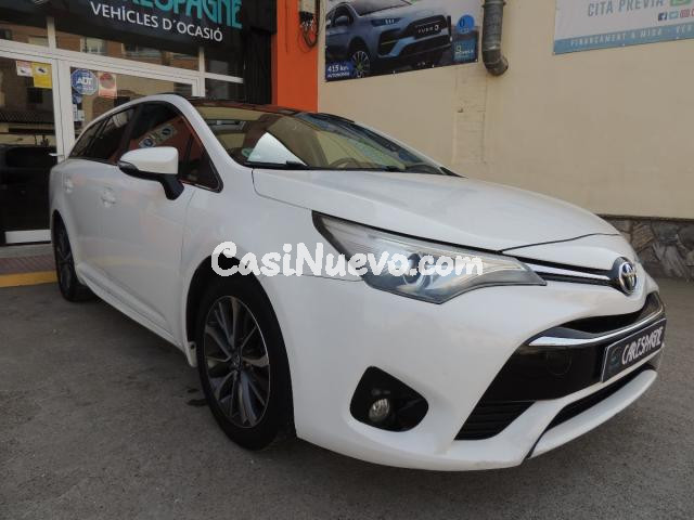 TOYOTA - Avensis -  2.0 D-4D Wagon Lounge - foto 5