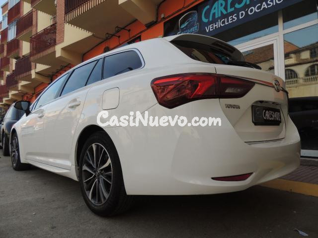 TOYOTA - Avensis -  2.0 D-4D Wagon Lounge - foto 11