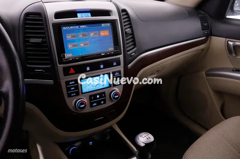 Hyundai Santa Fe - foto 14