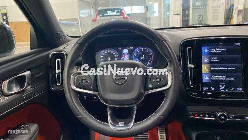 Volvo XC40 - foto 10