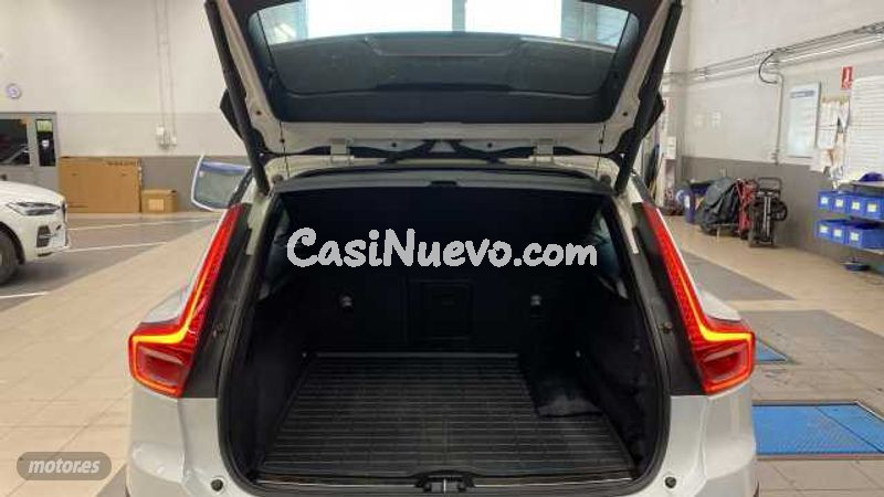 Volvo XC40 - foto 13