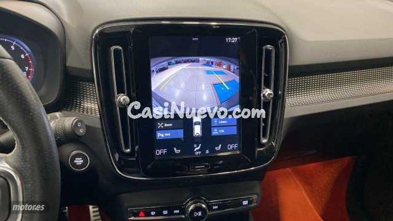 Volvo XC40 - foto 17