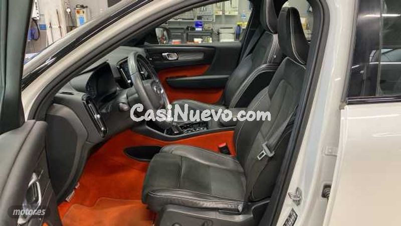 Volvo XC40 - foto 30