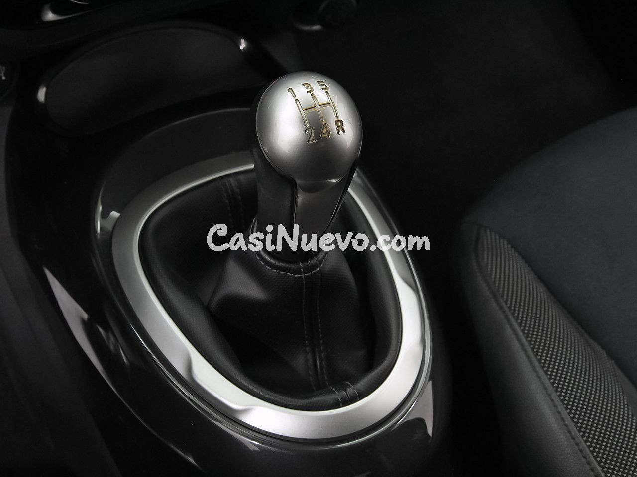 Nissan Juke G E6D-Temp 83 kW(112 CV) 5M/T N-CONNECTA - foto 28