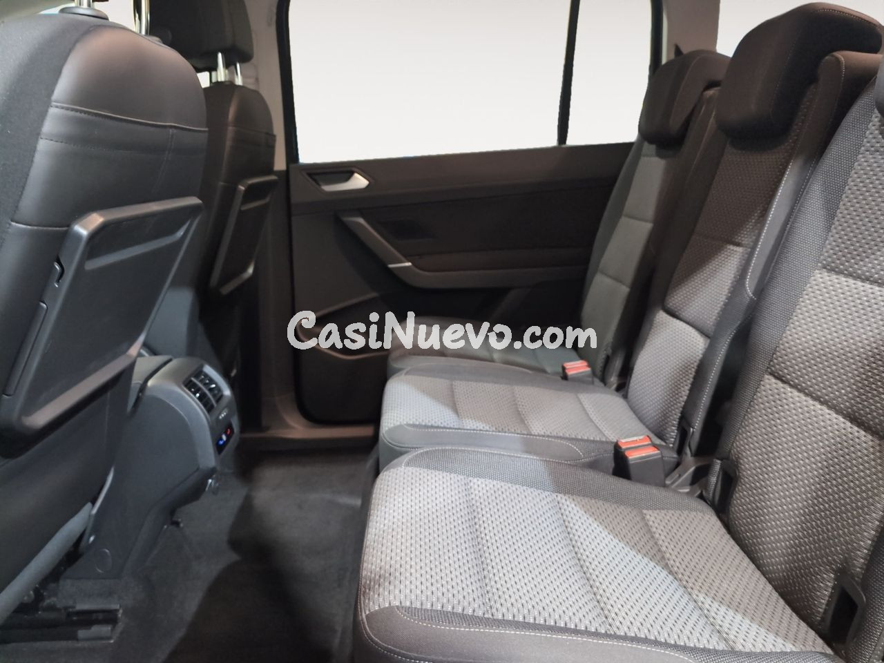 Volkswagen Touran Lounge Business - foto 9