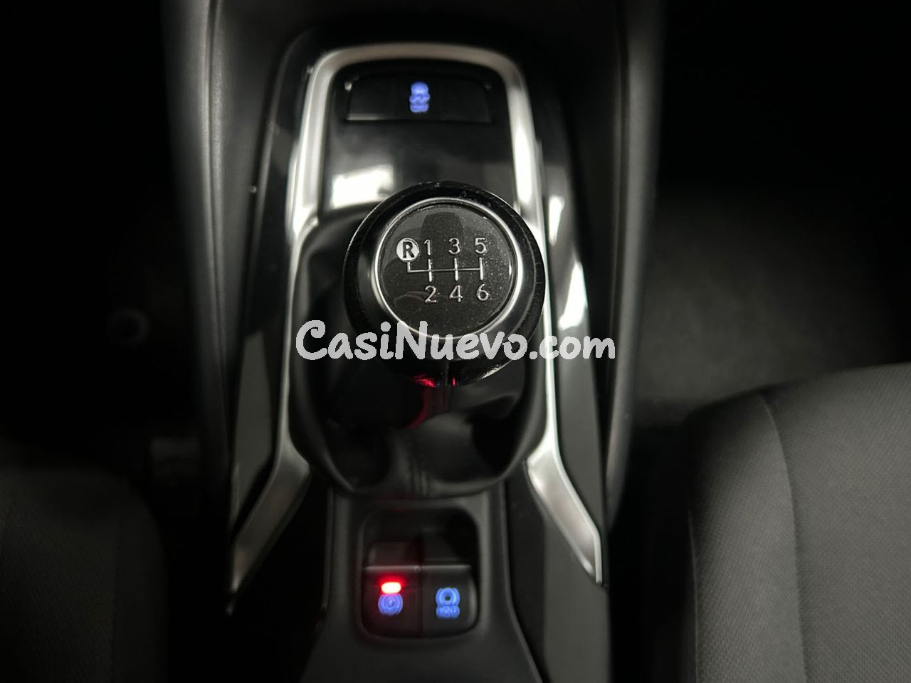 Toyota Corolla 1.5 - foto 12