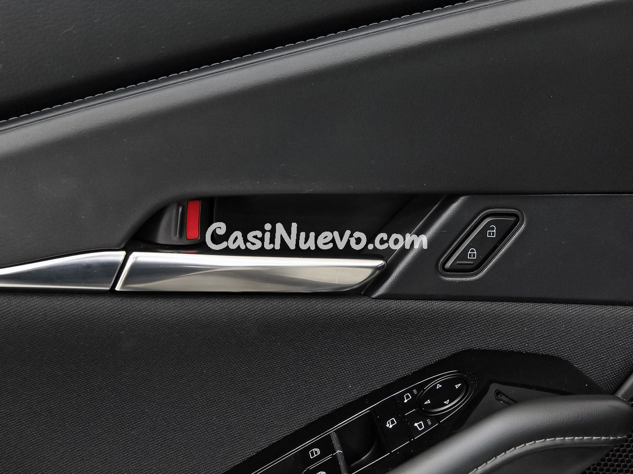 Mazda CX-30 2.5L e-SKYACTIV G MHEV 103kW Centre-Line - foto 13