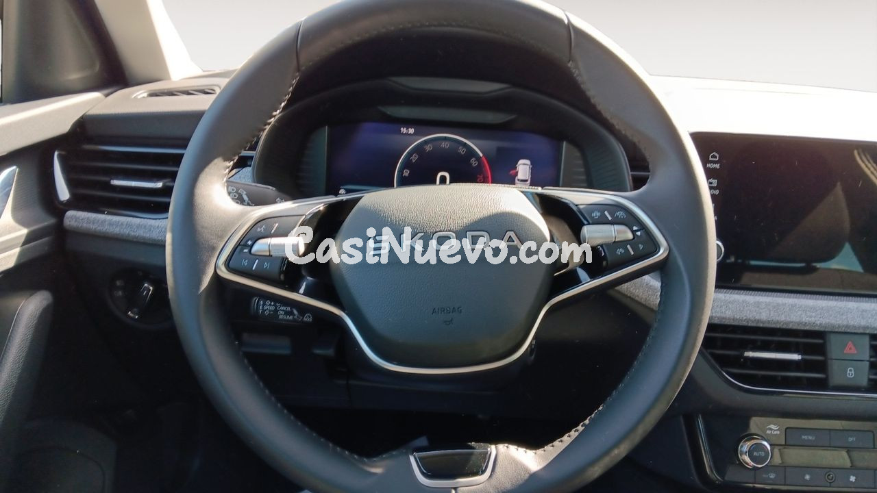 Skoda Kamiq SELECTION 1,5 TSI 110 KW (150 CV) MANUAL 6 VEL. - foto 10