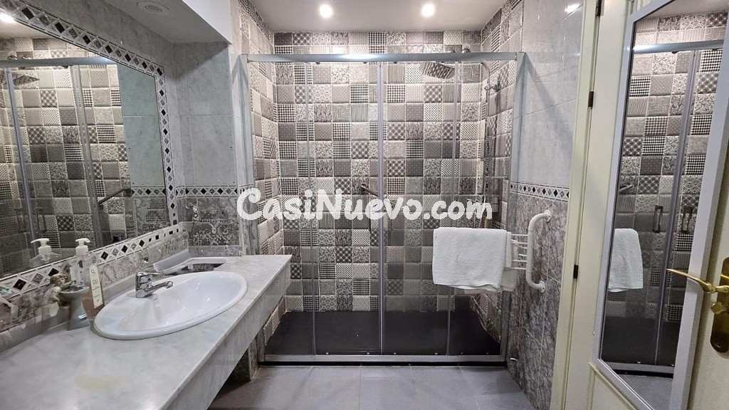 ¡EN VENTA CON ALTA RENTABILIDAD! CHALET PAREADO EN VILLANUEV - foto 22