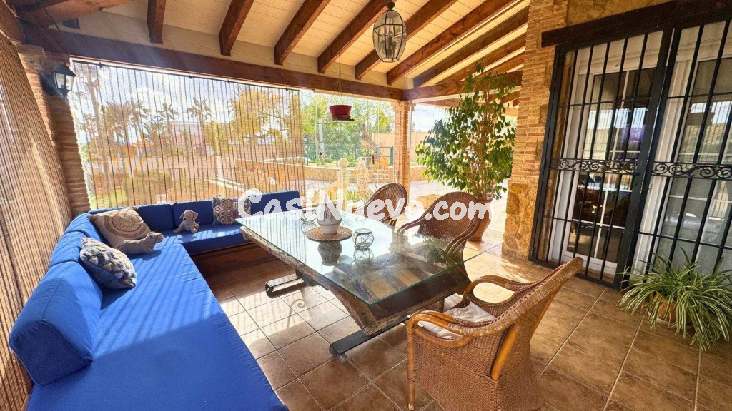 Chalet con parcela de 1.075 m², piscina y vistas a Alicante  - foto 13
