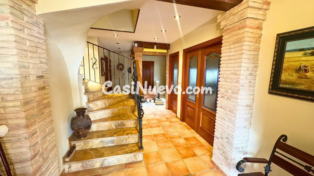 Chalet con parcela de 1.075 m², piscina y vistas a Alicante  - foto 22