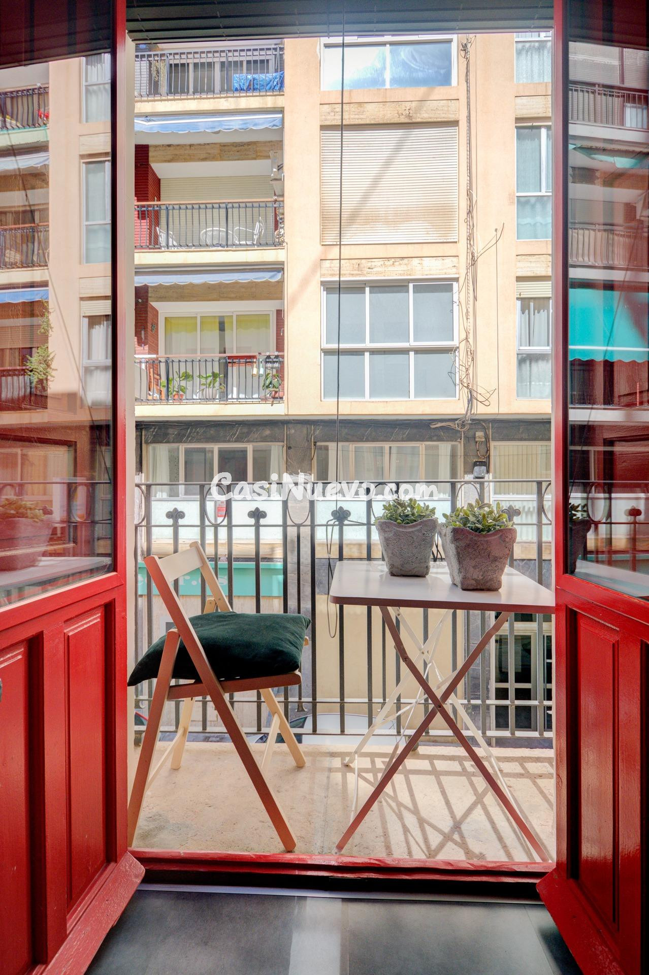 Piso rehabilitado de 2 habitaciones y techos altos en el cen - foto 5