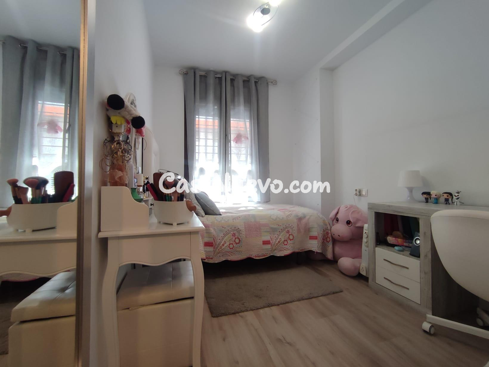 ESTUPENDA VIVIENDA EN NUEVO ZOCO, CON MAGNÍFICO PORCHE, PISC - foto 26