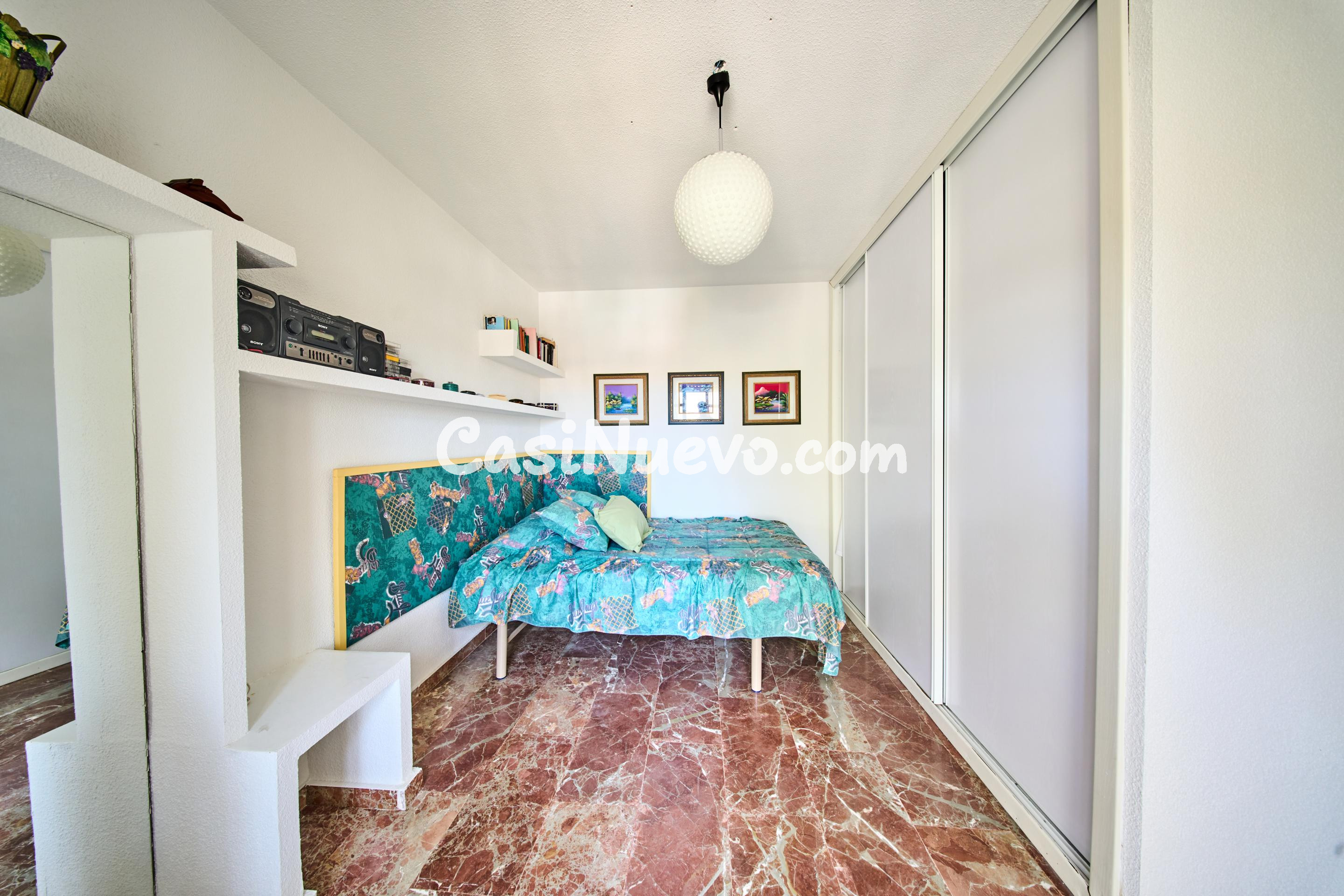 Chalet independiente en Villa de OTURA - foto 15