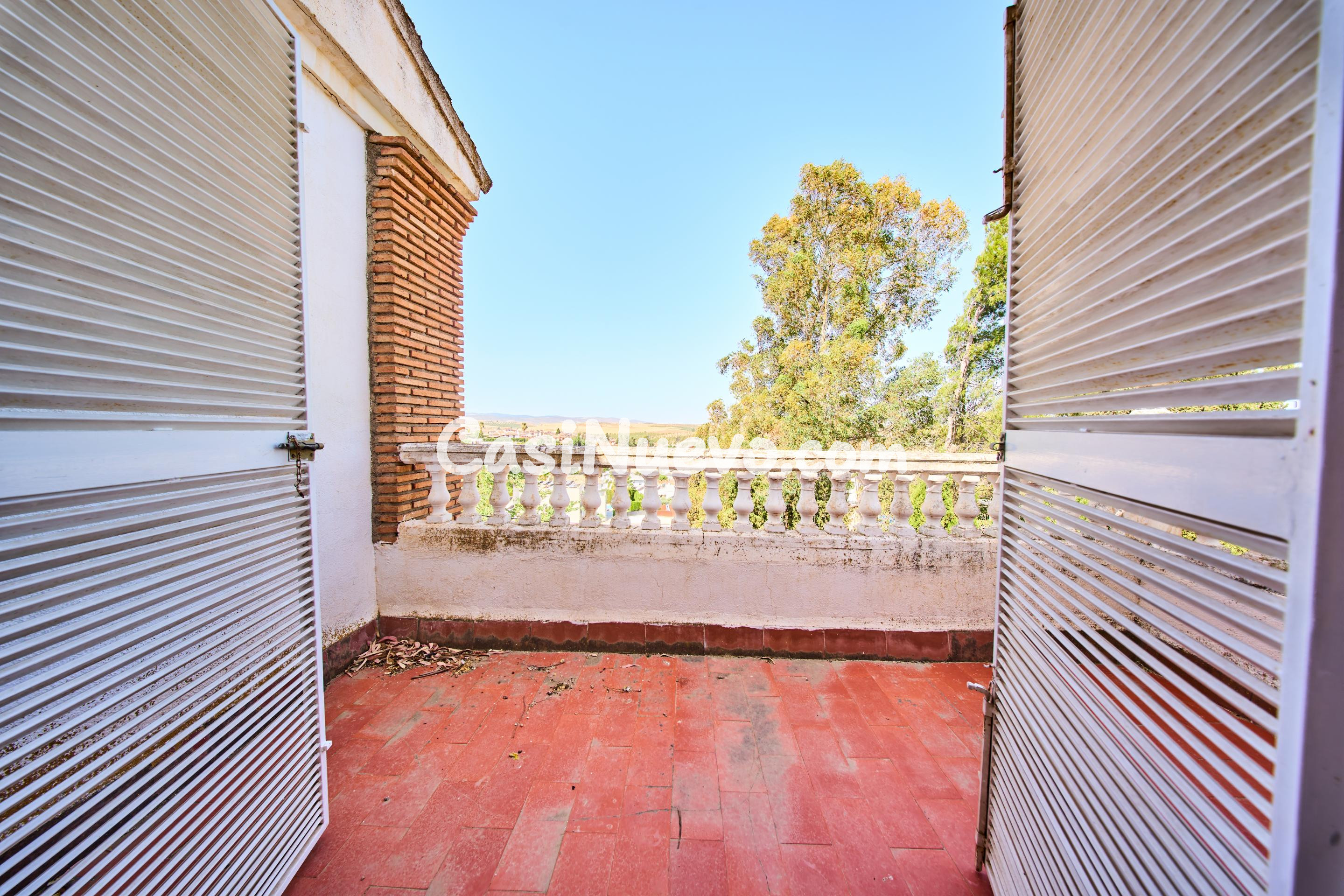 Chalet independiente en Villa de OTURA - foto 22