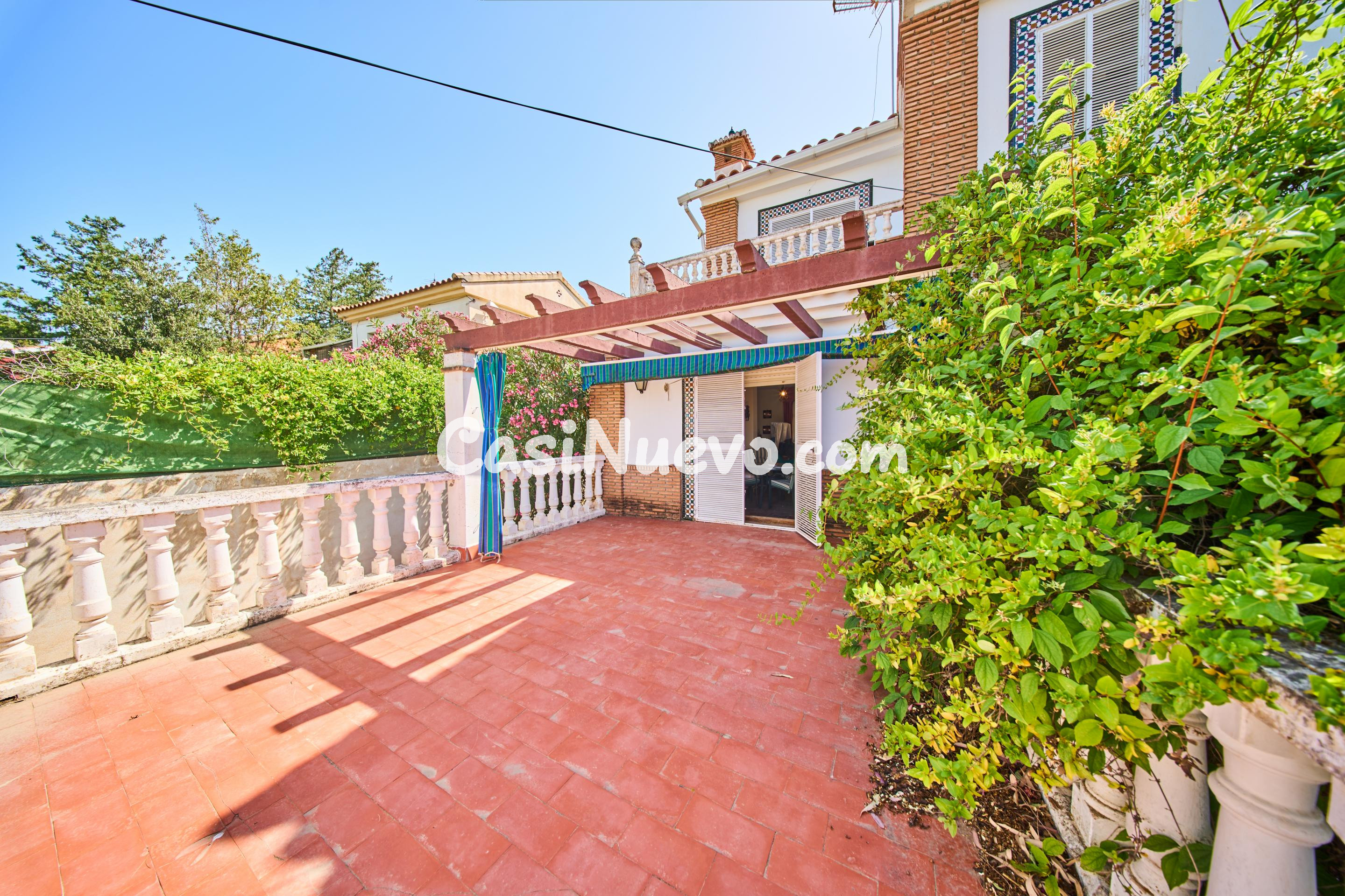 Chalet independiente en Villa de OTURA - foto 23