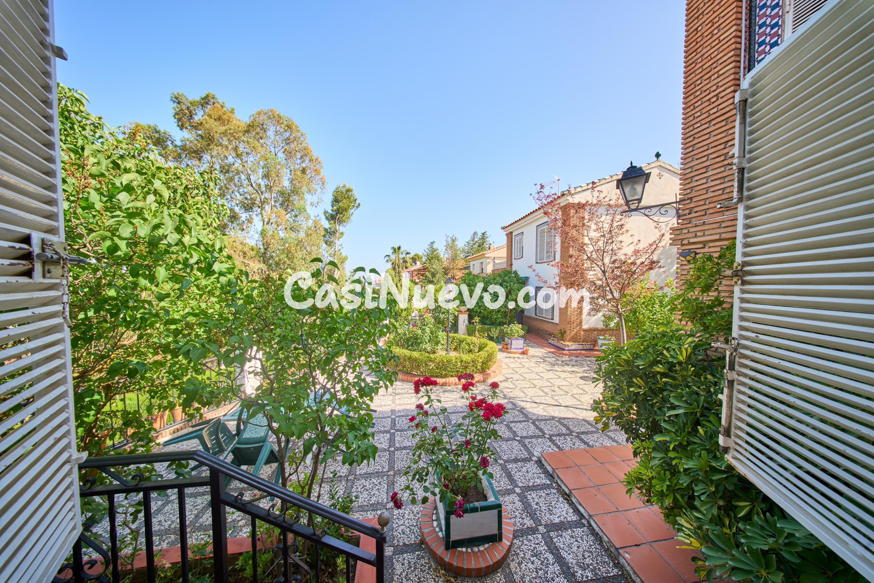 Chalet independiente en Villa de OTURA - foto 29