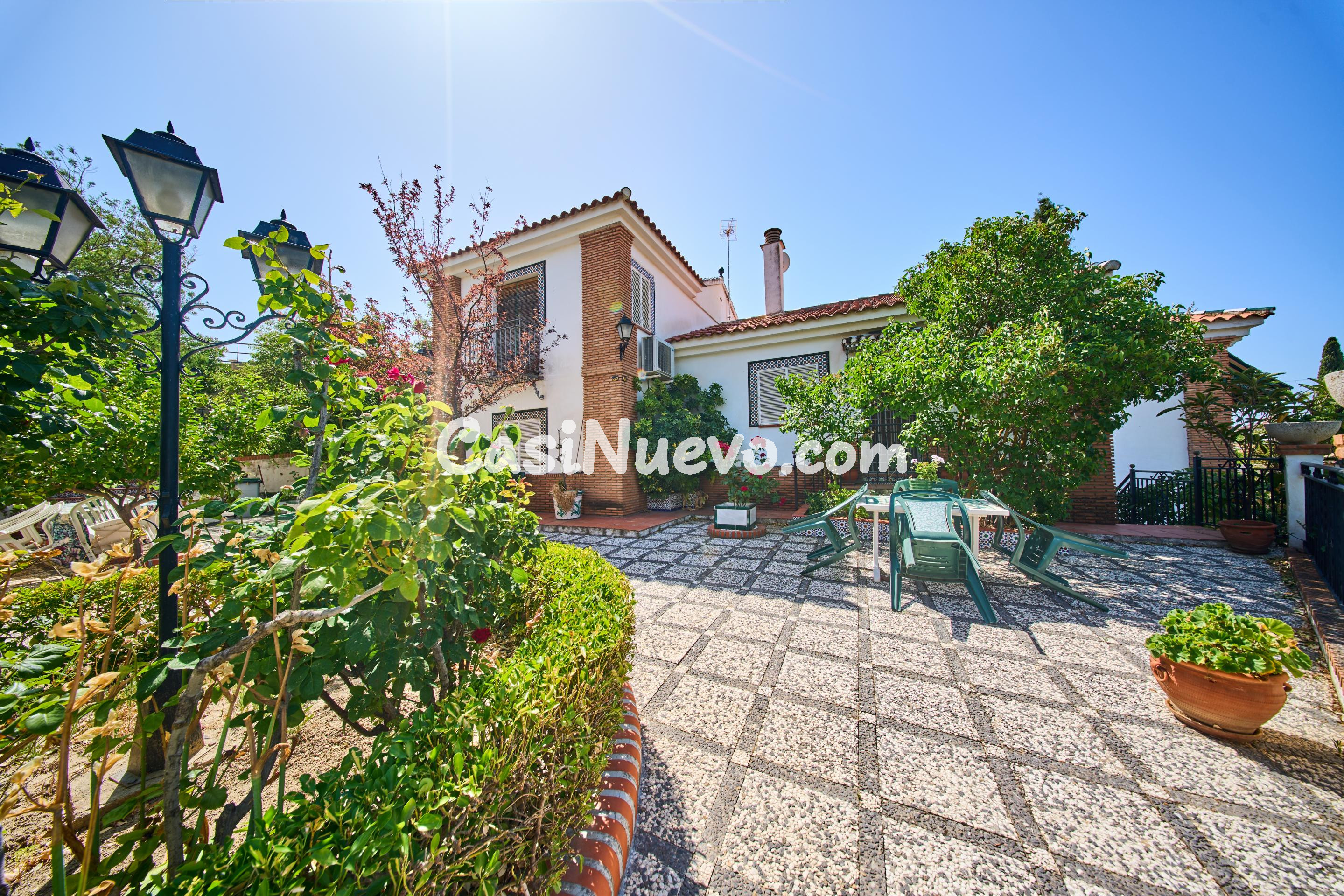 Chalet independiente en Villa de OTURA - foto 30