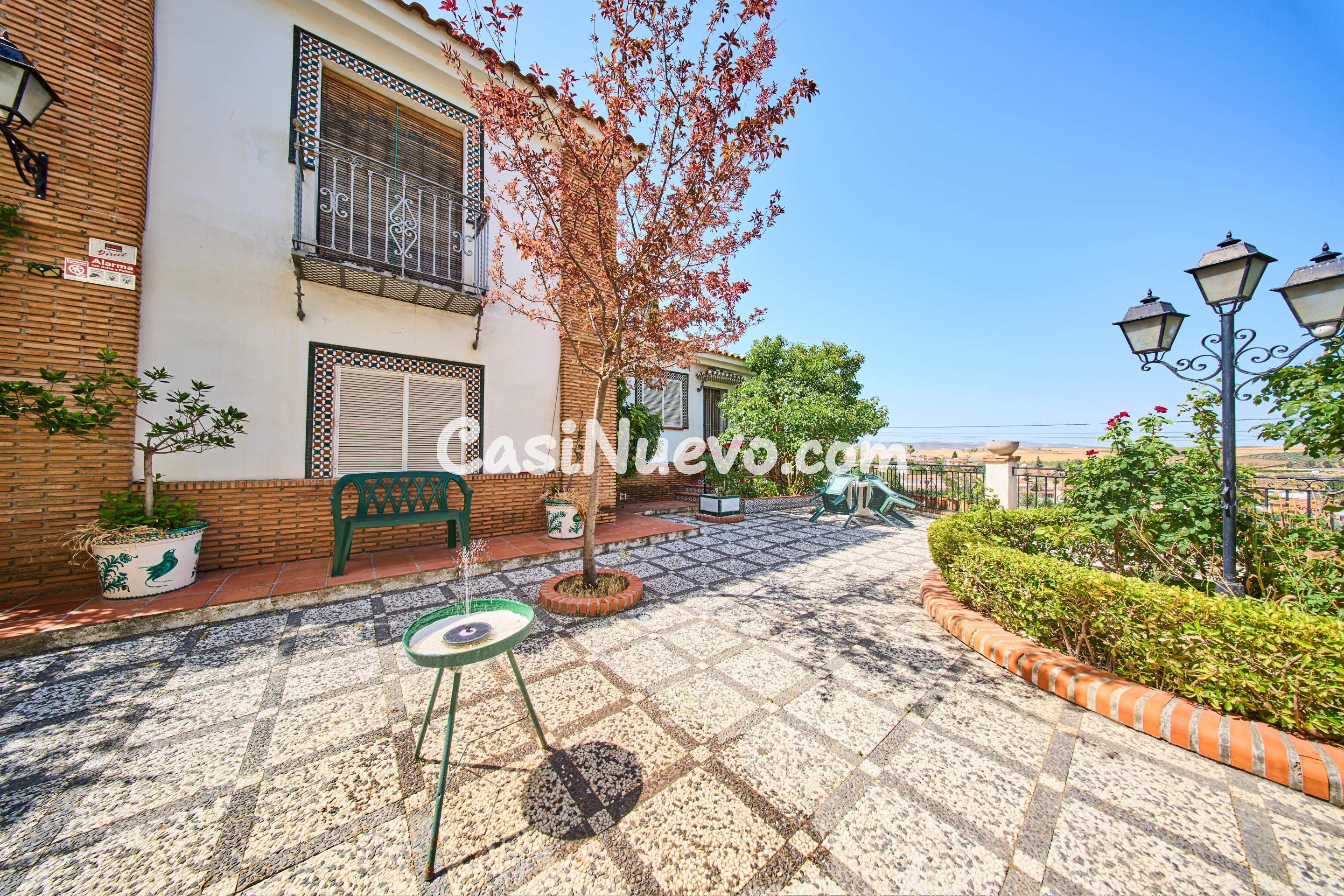 Chalet independiente en Villa de OTURA - foto 33