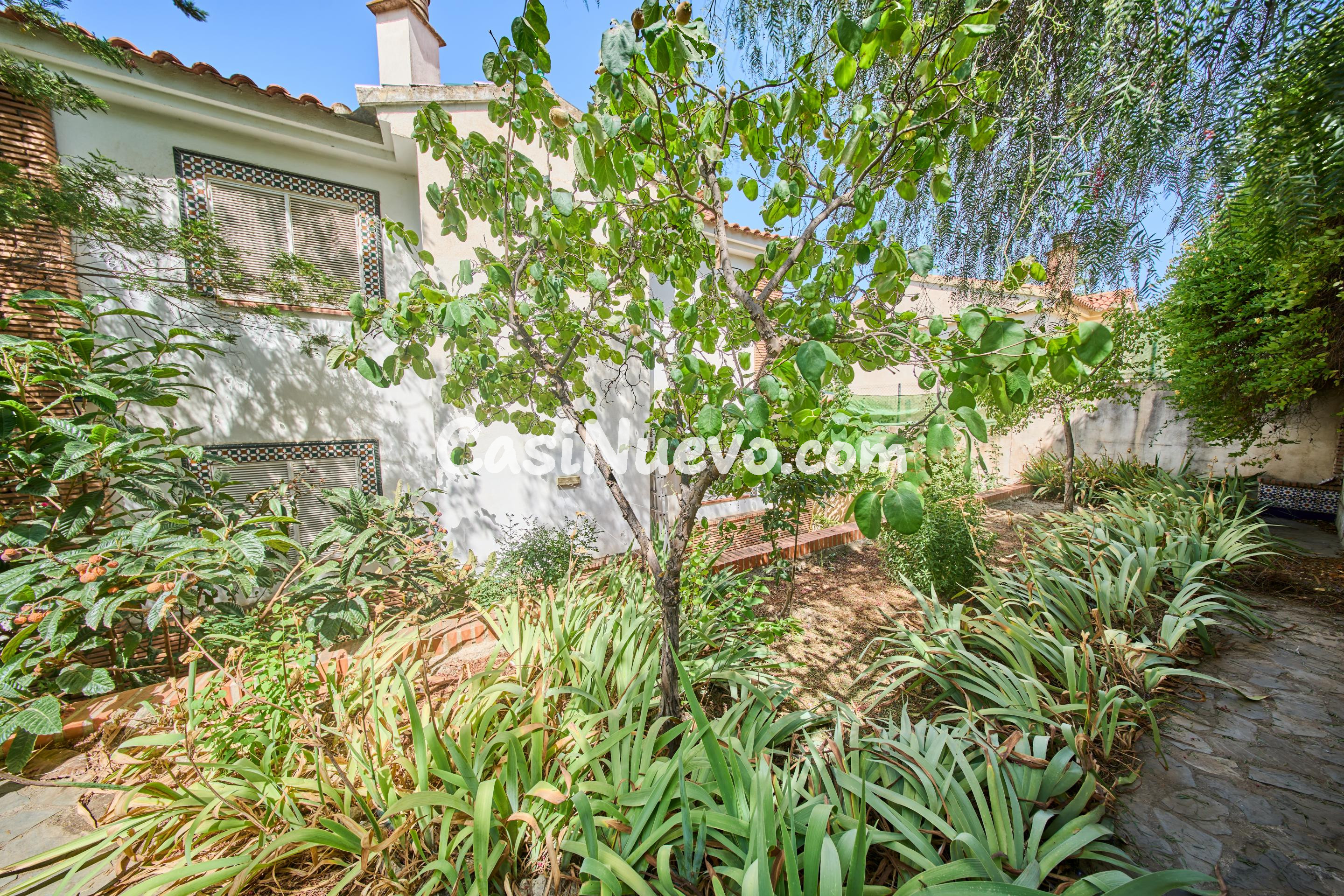 Chalet independiente en Villa de OTURA - foto 39