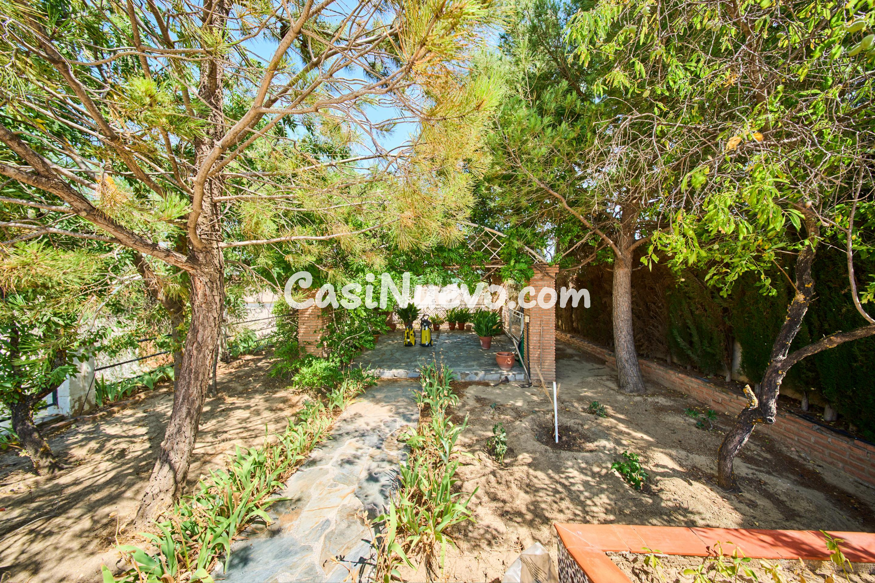 Chalet independiente en Villa de OTURA - foto 44