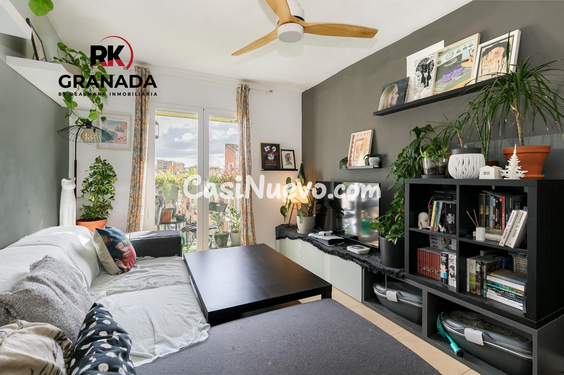 Luminoso piso reformado en Zaidín con balcón y vistas a Sier