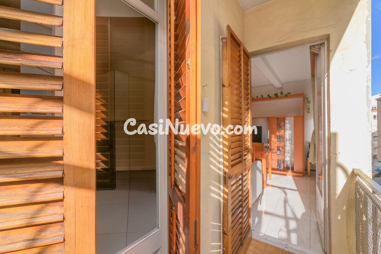 ¡Oportunidad por zona y precio! Piso junto al Hospital Sant  - foto 2