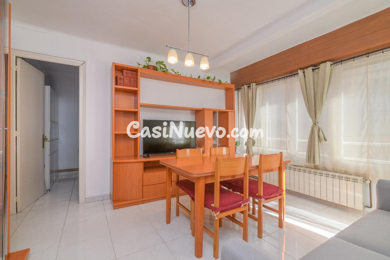 ¡Oportunidad por zona y precio! Piso junto al Hospital Sant  - foto 4