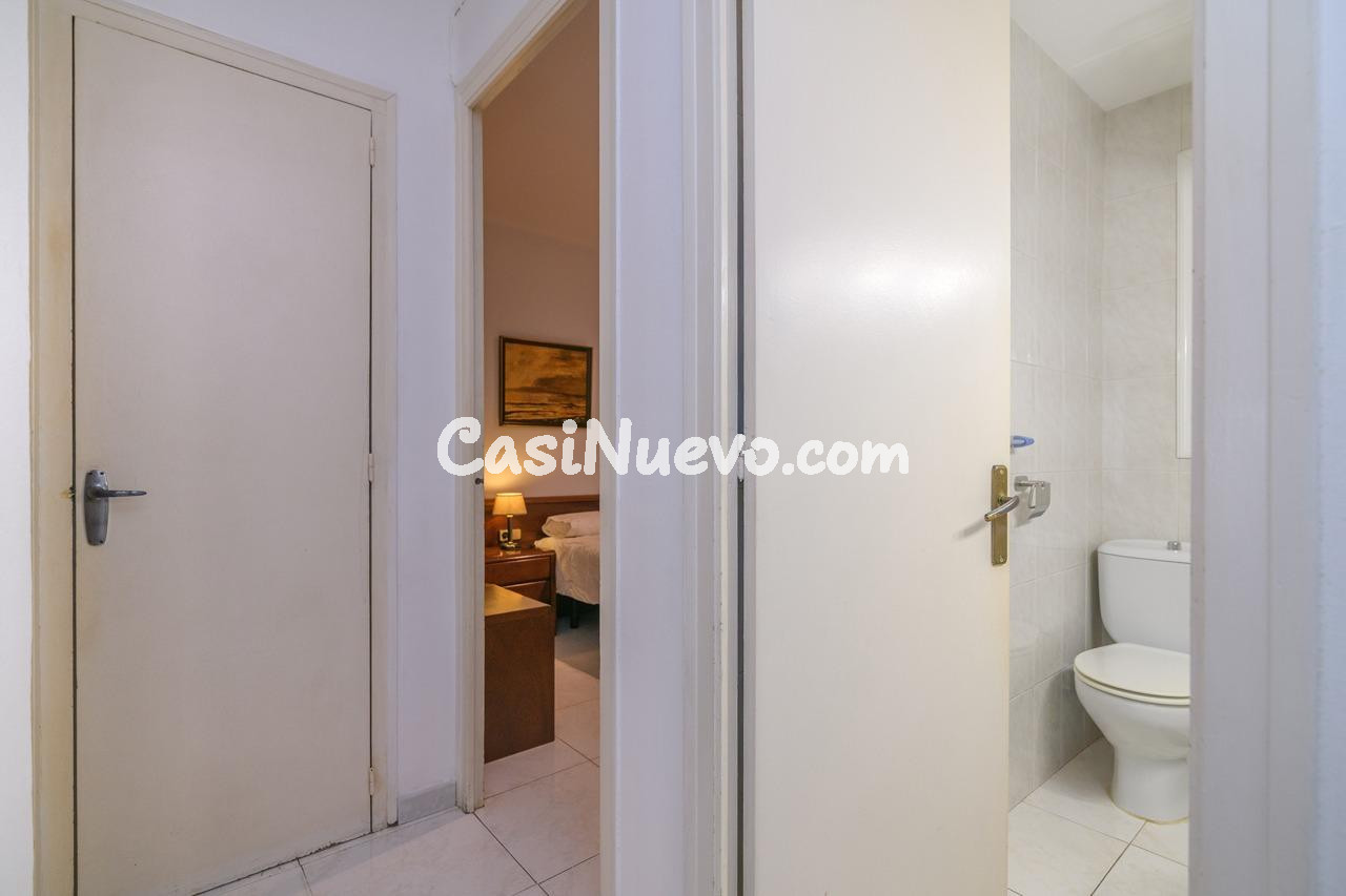 ¡Oportunidad por zona y precio! Piso junto al Hospital Sant  - foto 11