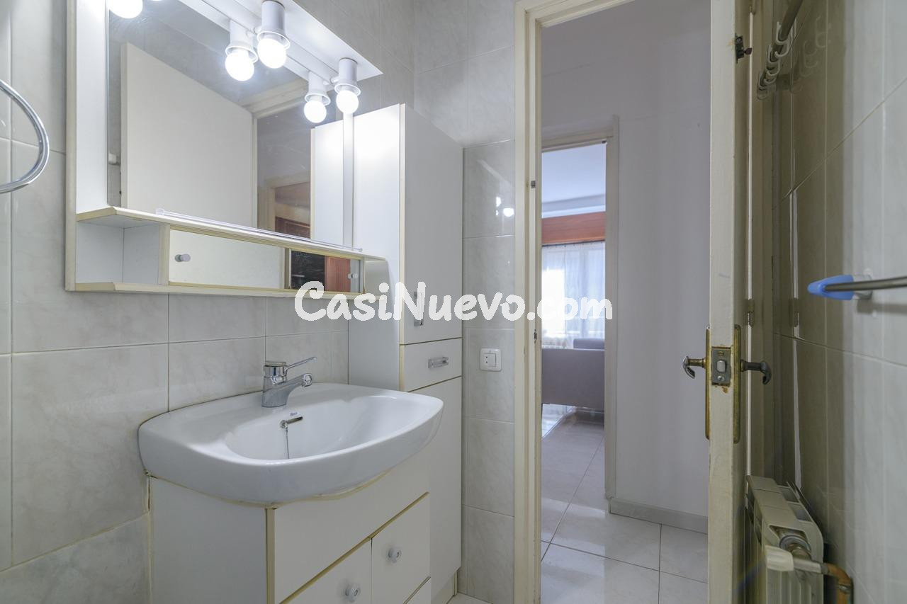 ¡Oportunidad por zona y precio! Piso junto al Hospital Sant  - foto 10